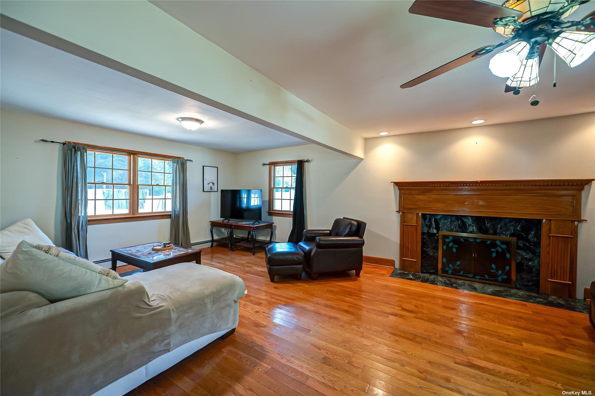 43 Hollins Lane Property Photo 5