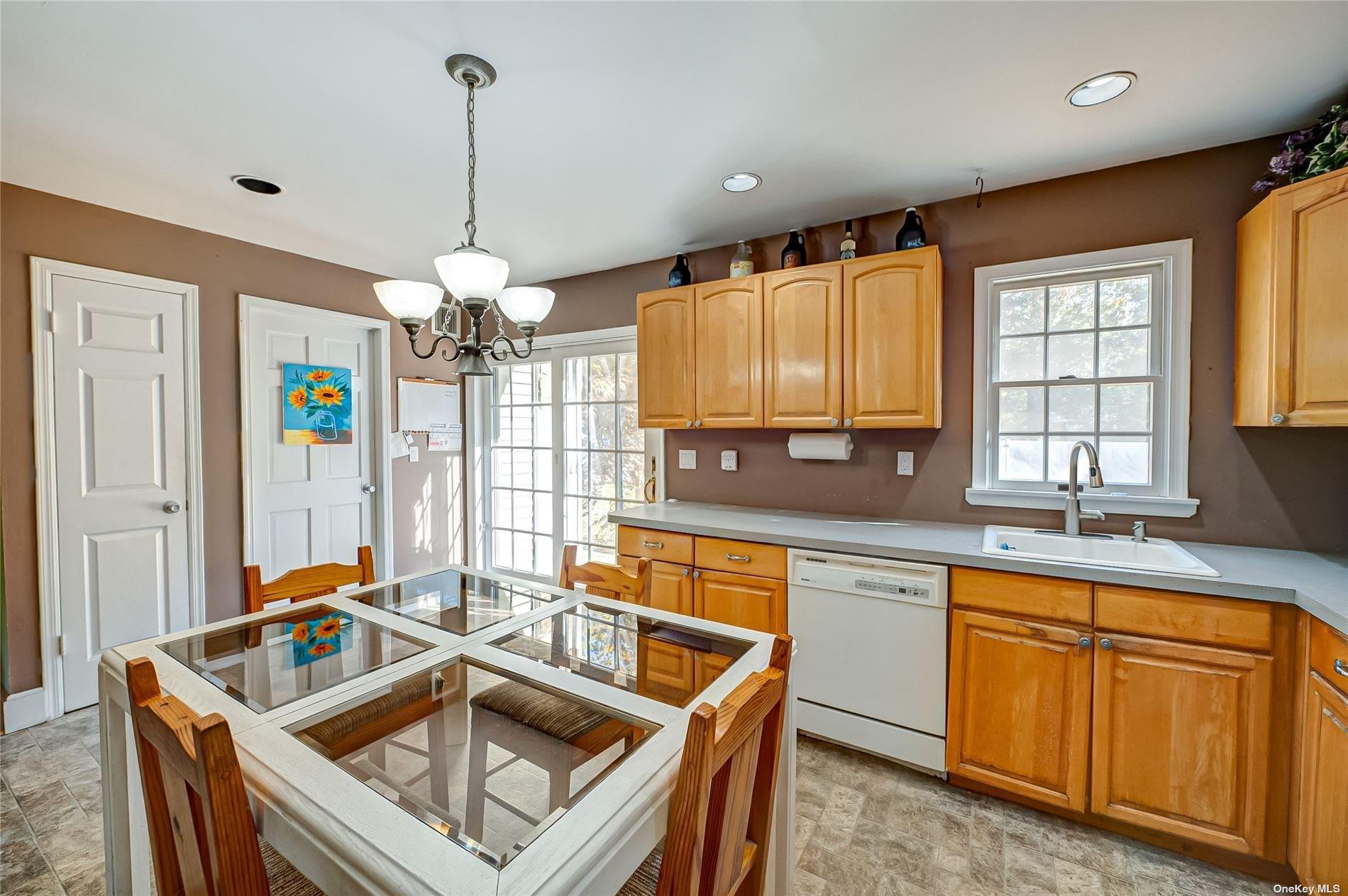 43 Hollins Lane Property Photo 11