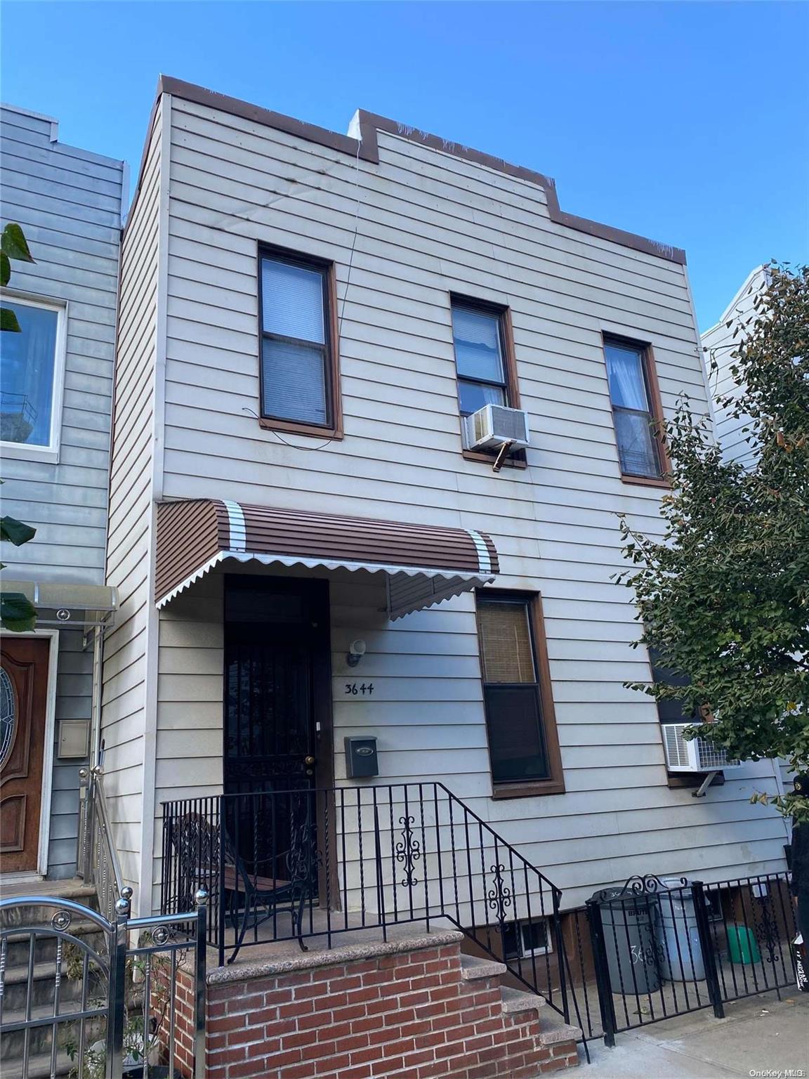 36-44 32nd Street Property Photo 1