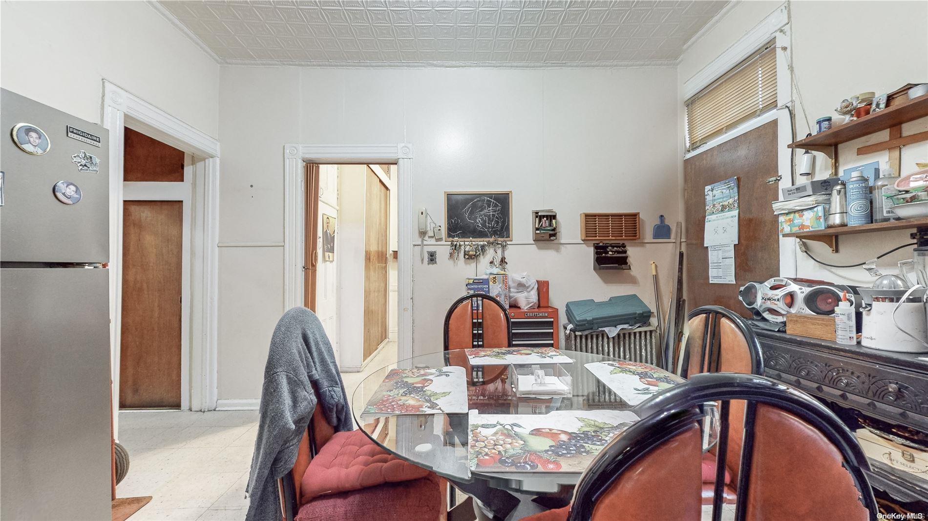 36-44 32nd Street Property Photo 12