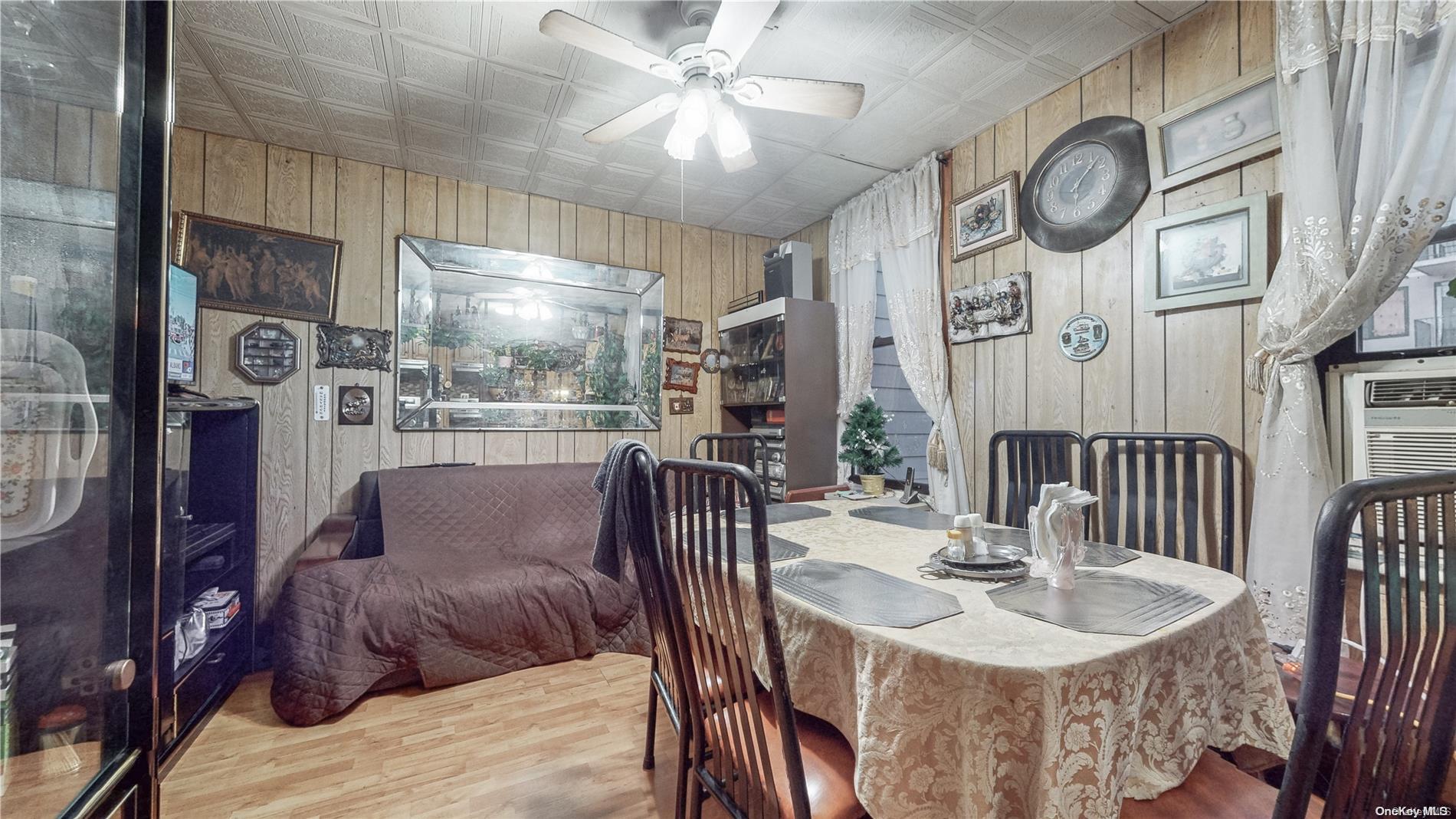 36-44 32nd Street Property Photo 15