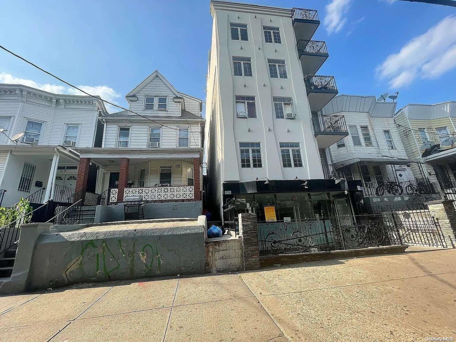 104-61 Roosevelt Avenue Property Photo 2