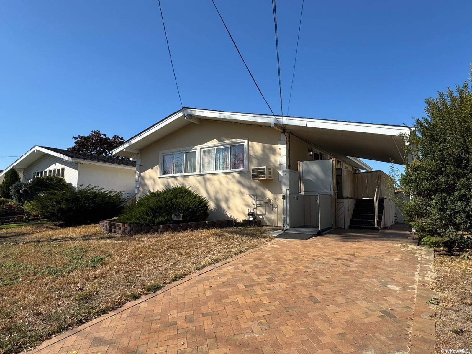 1061 Northern Boulevard Property Photo 2