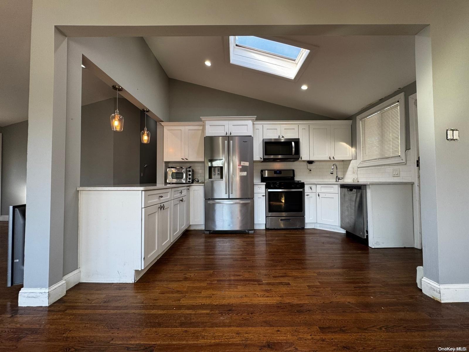1061 Northern Boulevard Property Photo 7