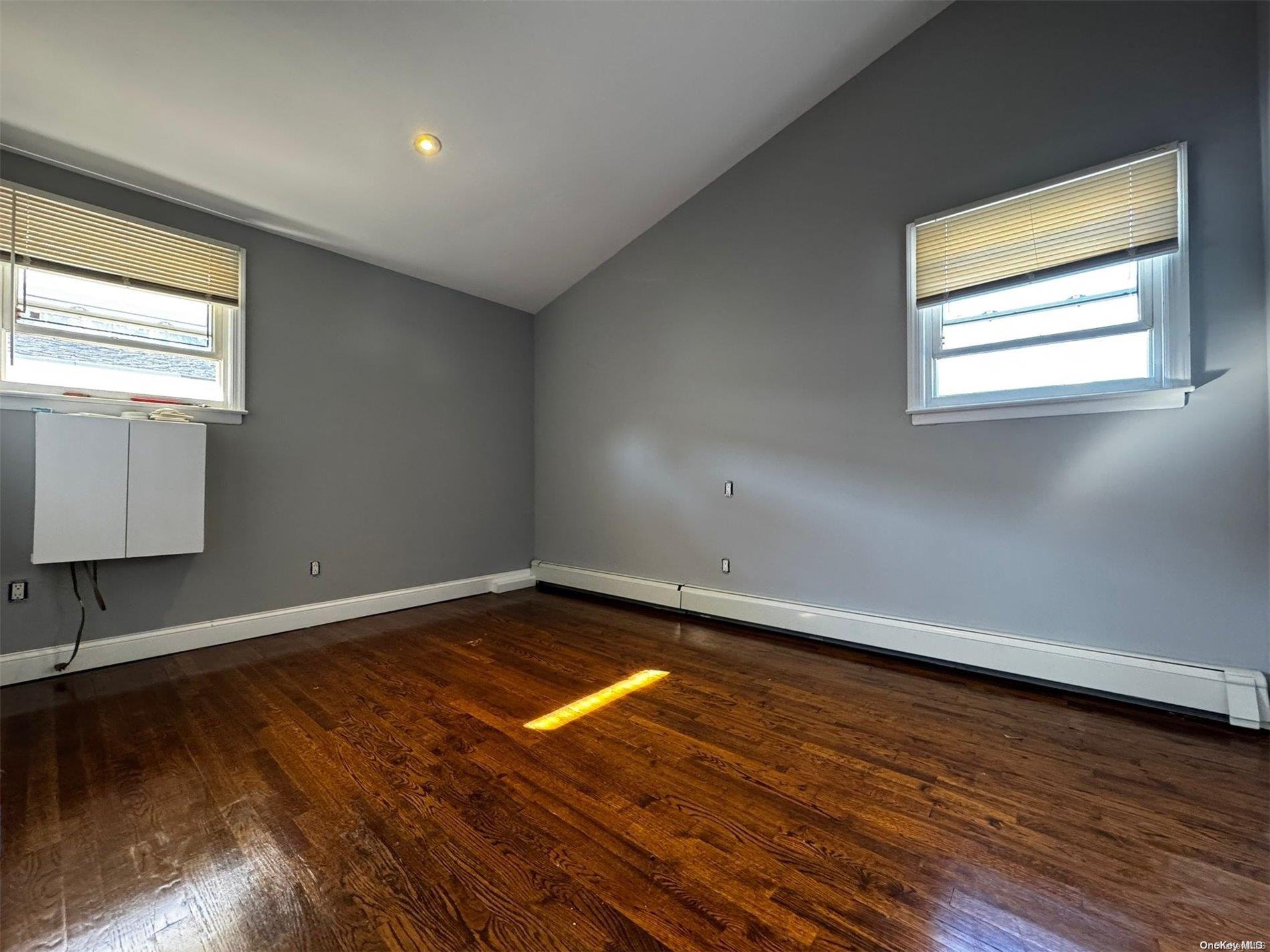 1061 Northern Boulevard Property Photo 16
