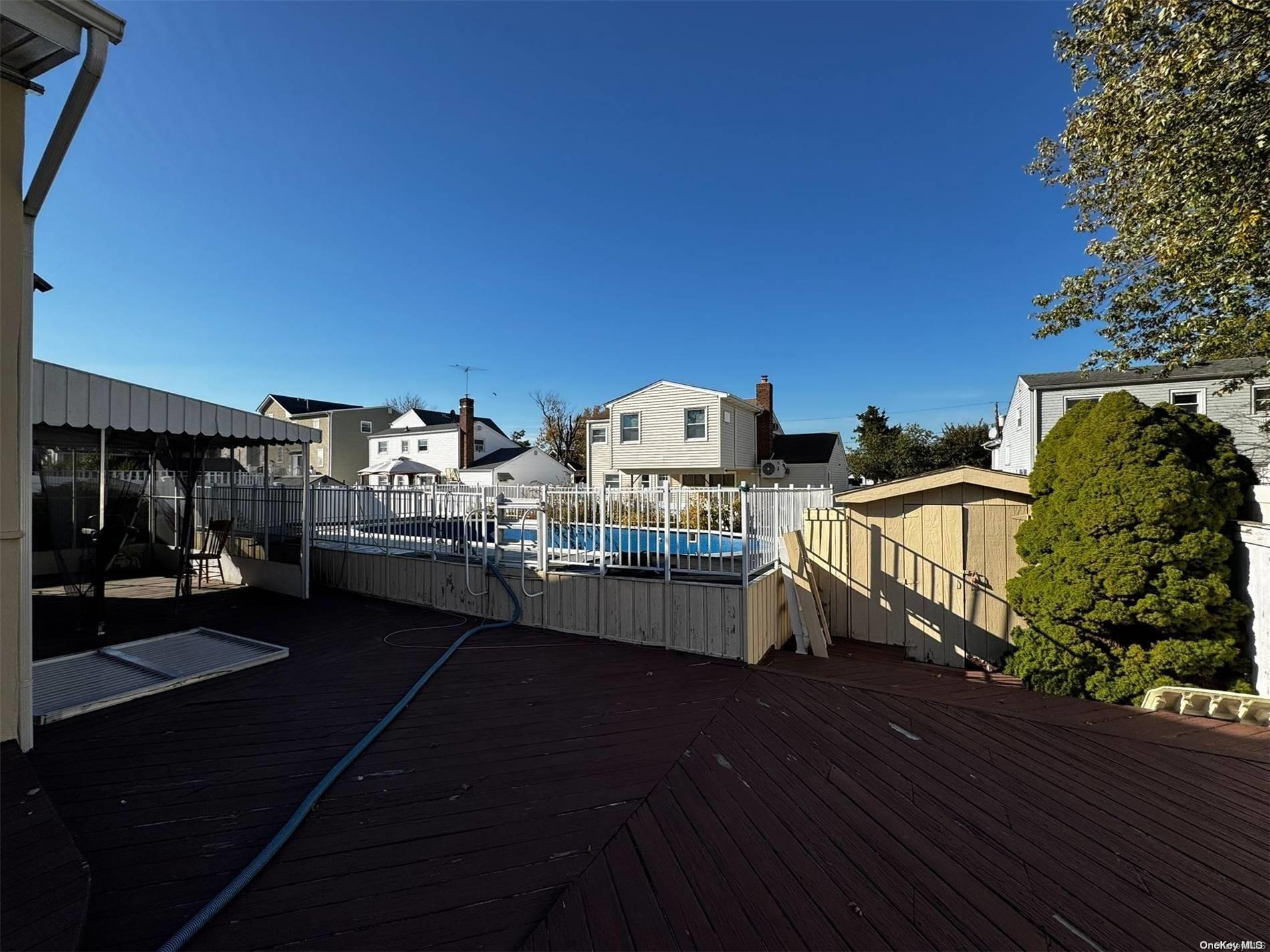 1061 Northern Boulevard Property Photo 24