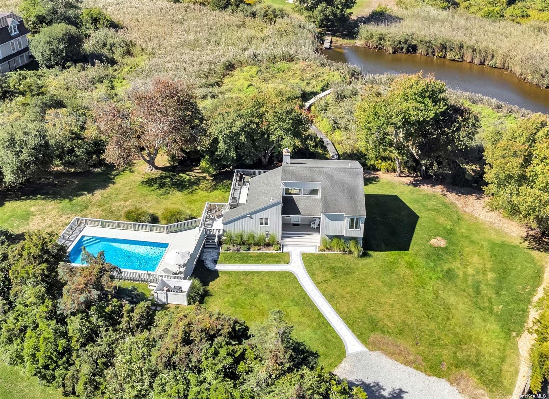 19 Rogers Lane Property Photo 1