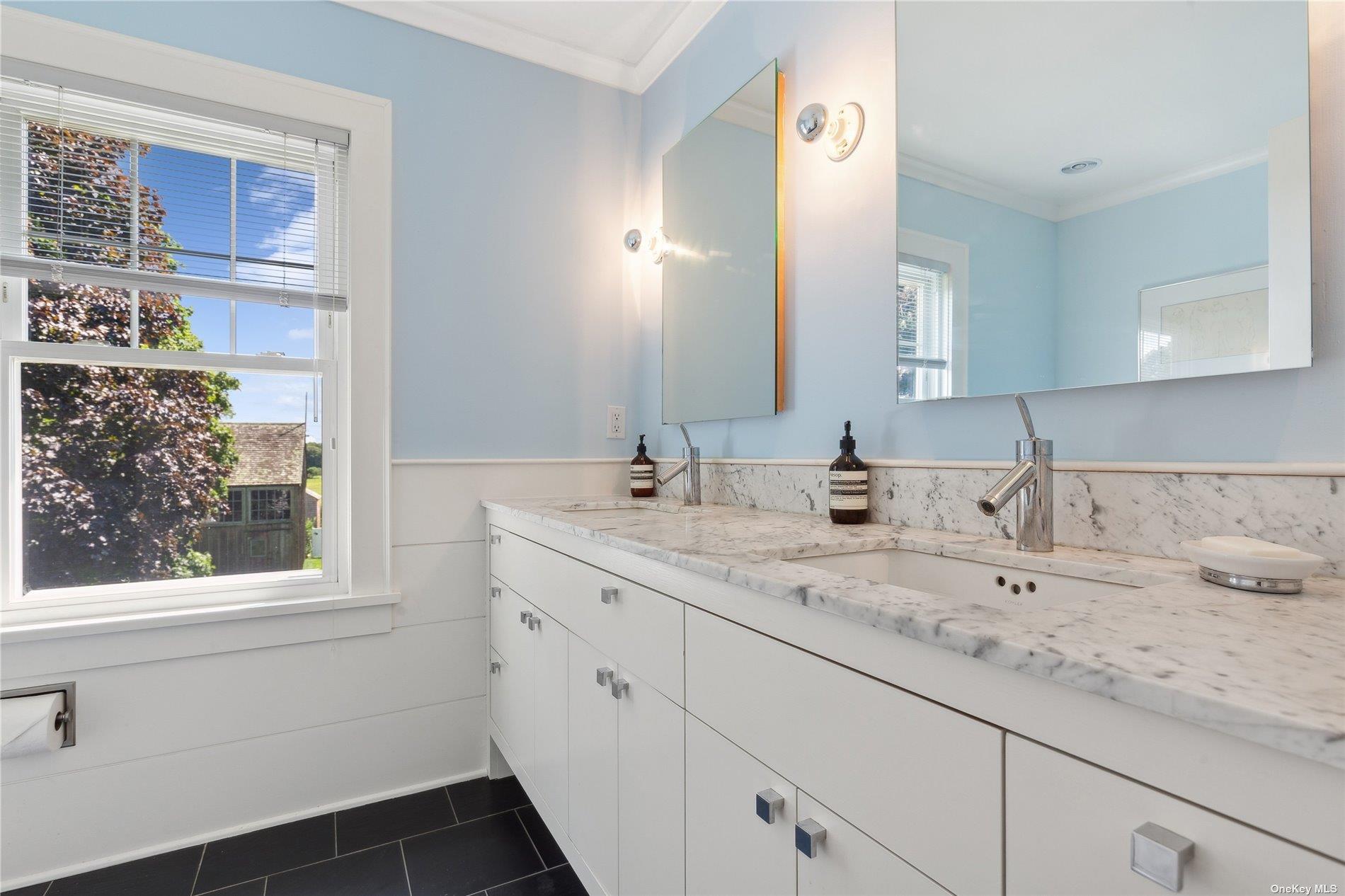 2803 Montauk Highway Property Photo 17