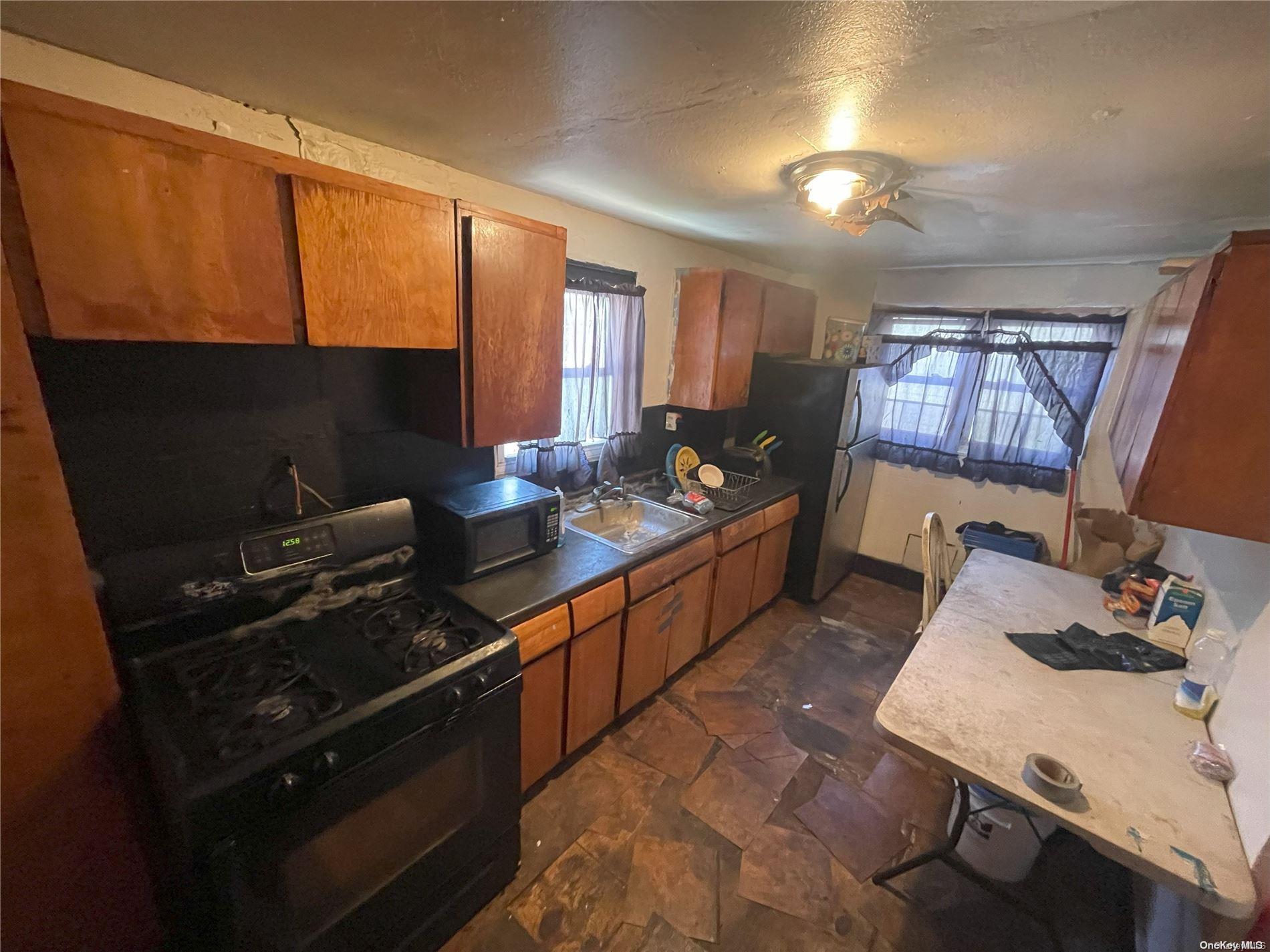 110-19 169th Street Property Photo 2