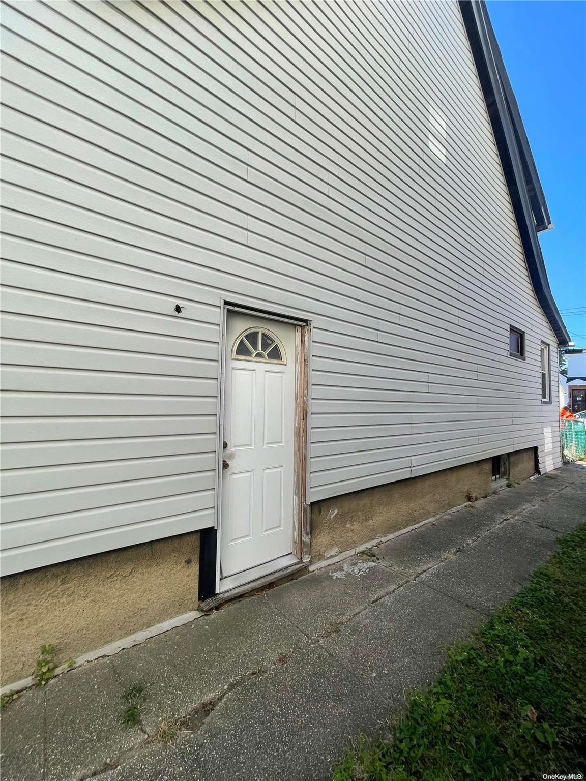 110-19 169th Street Property Photo 14