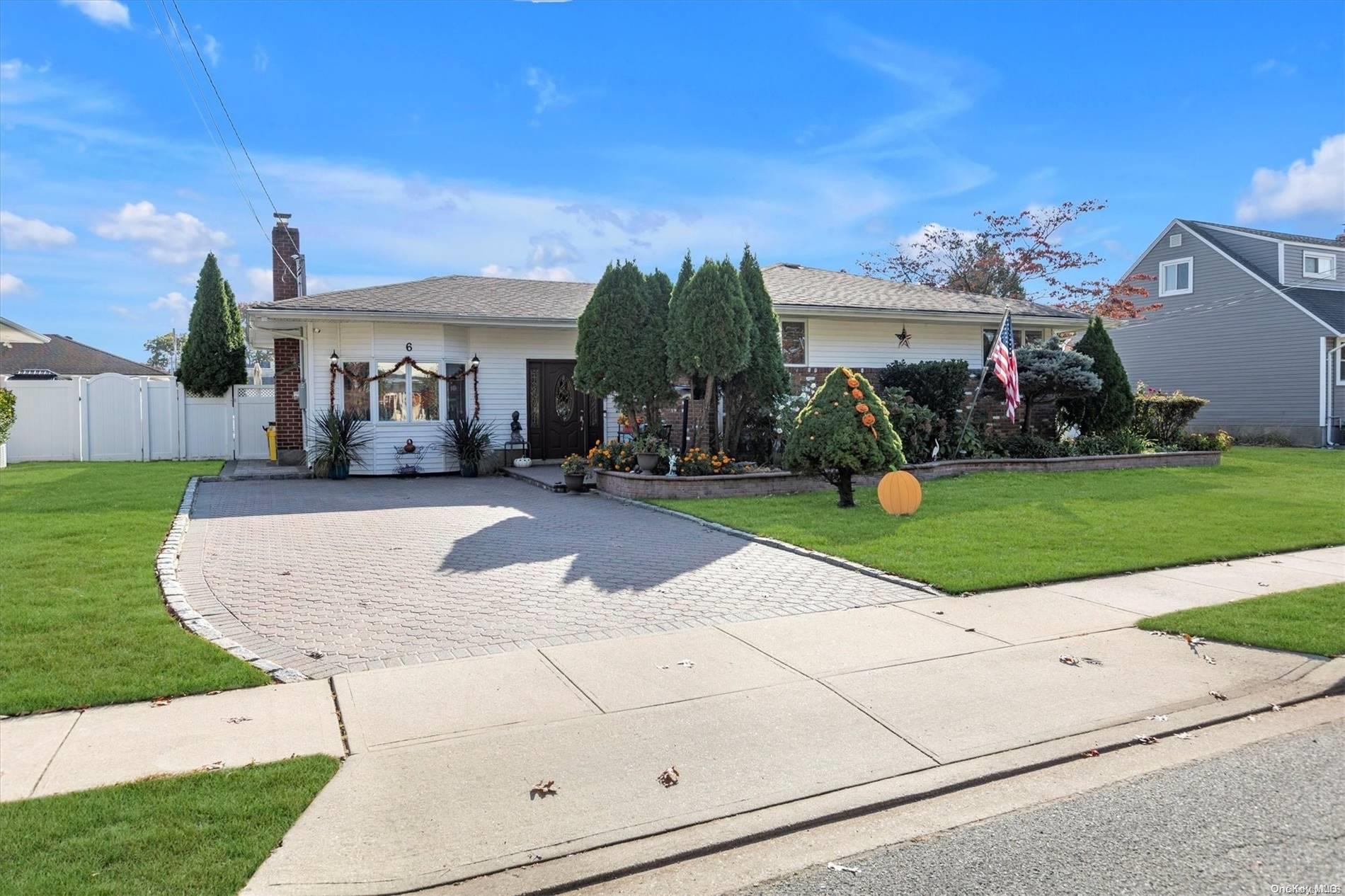 6 Evans Avenue Property Photo 1