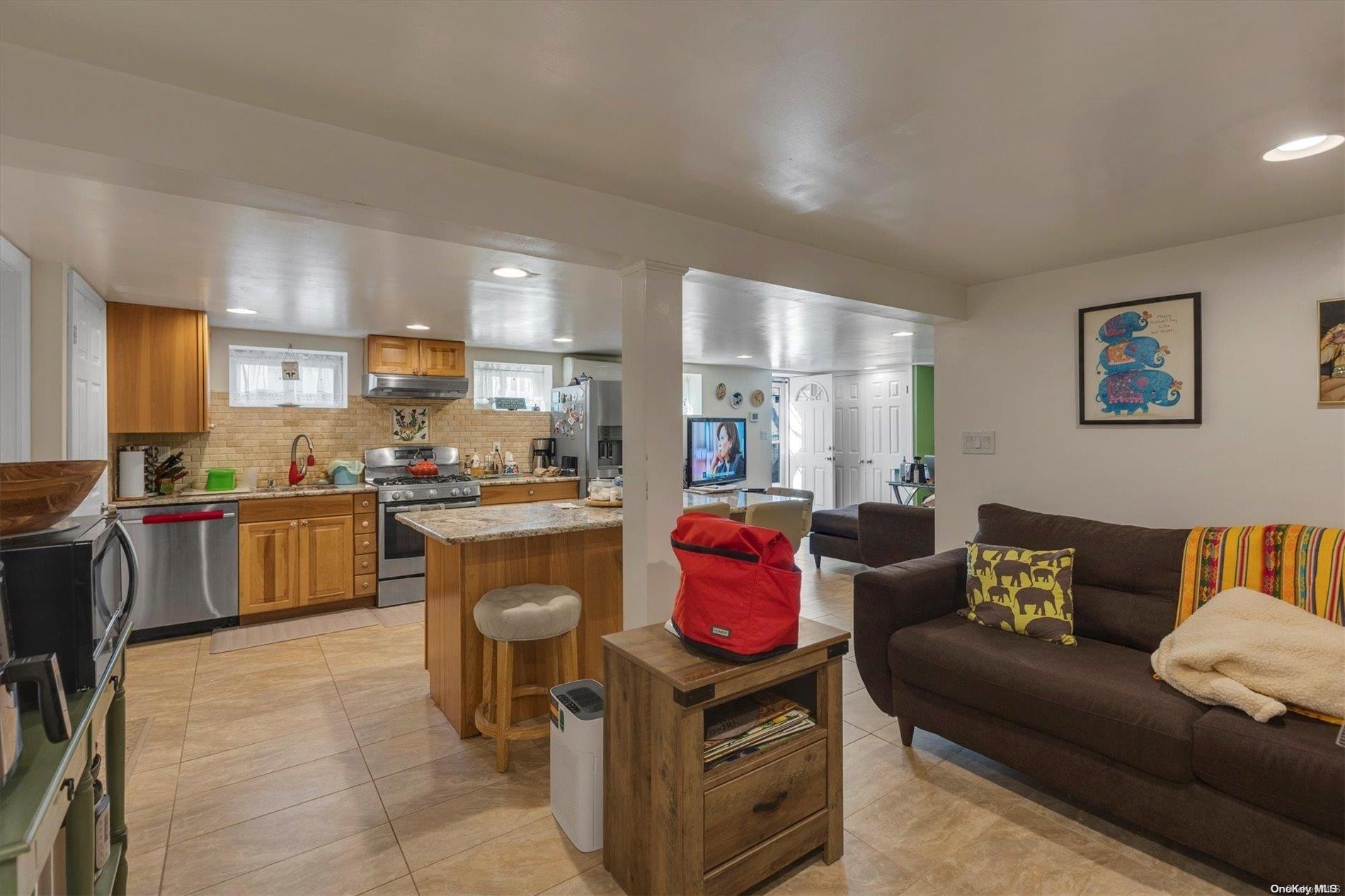 6 Evans Avenue Property Photo 13