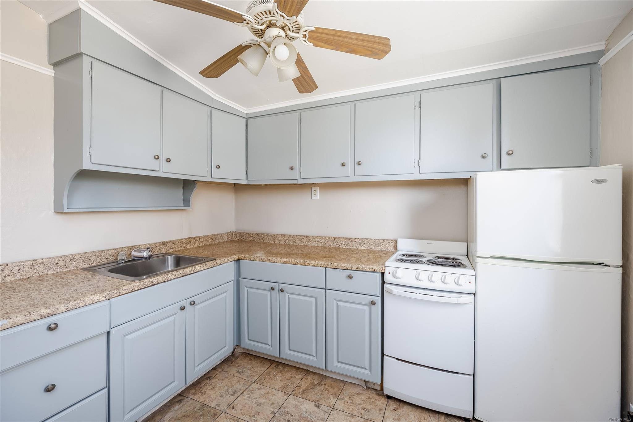 35 Emerson Street Property Photo 8