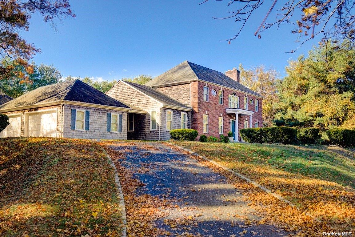 277 Piping Rock Road Property Photo 1