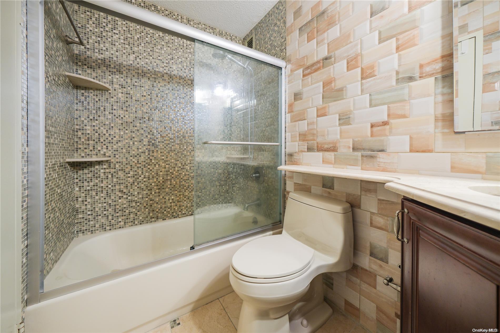 1 Bay Club Drive 5f Property Photo 10