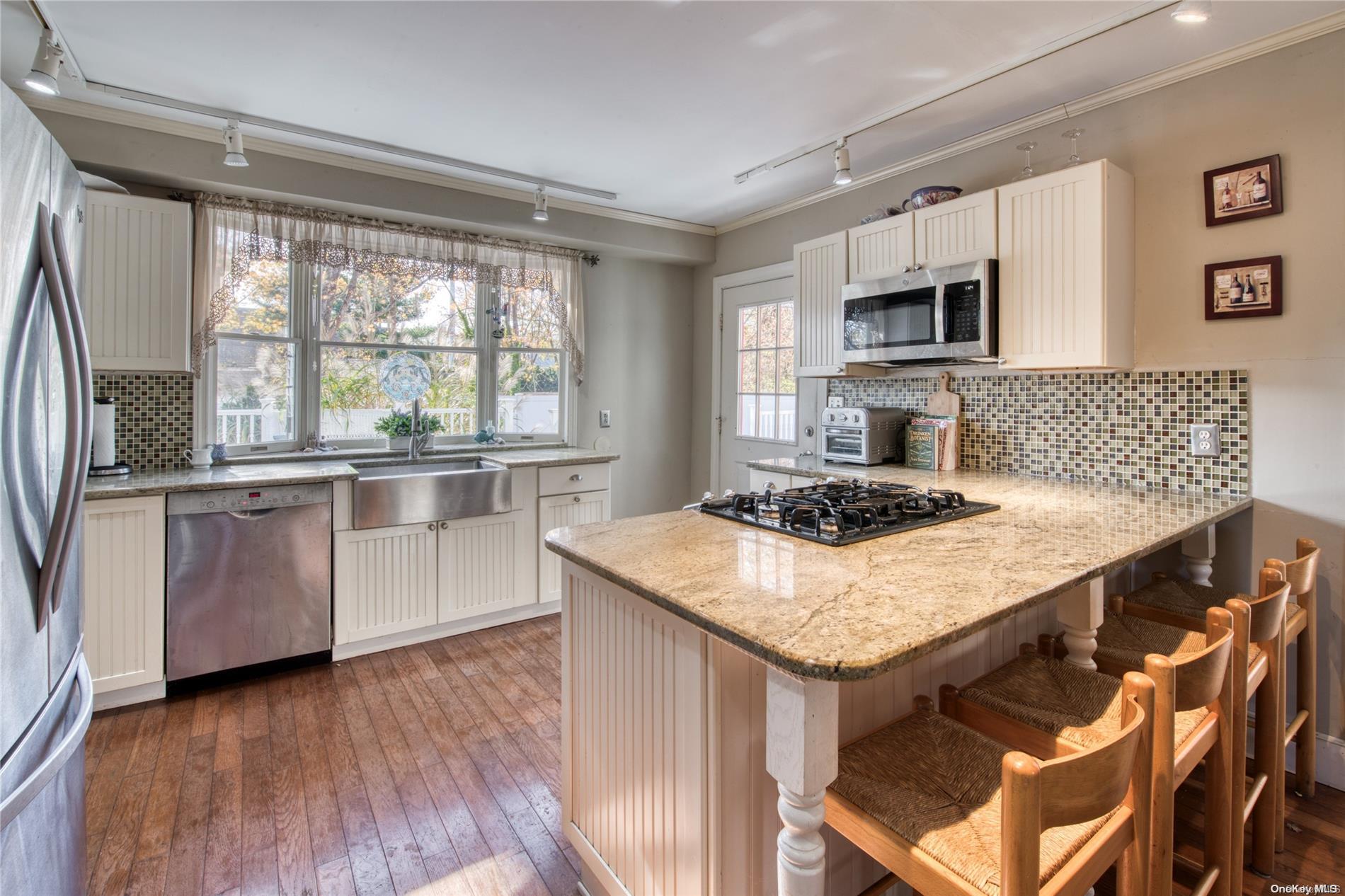 107 Jessup Avenue Property Photo 4