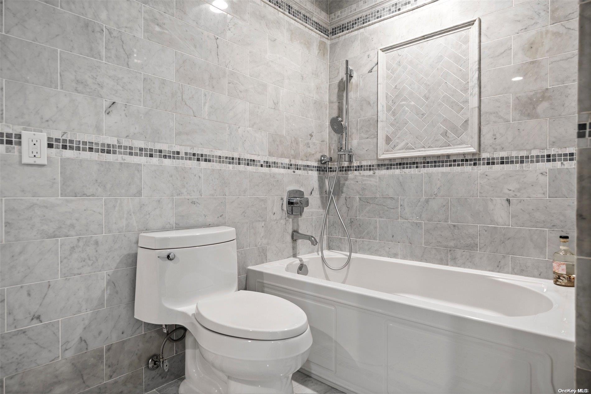 278 W Lake Drive Property Photo 18