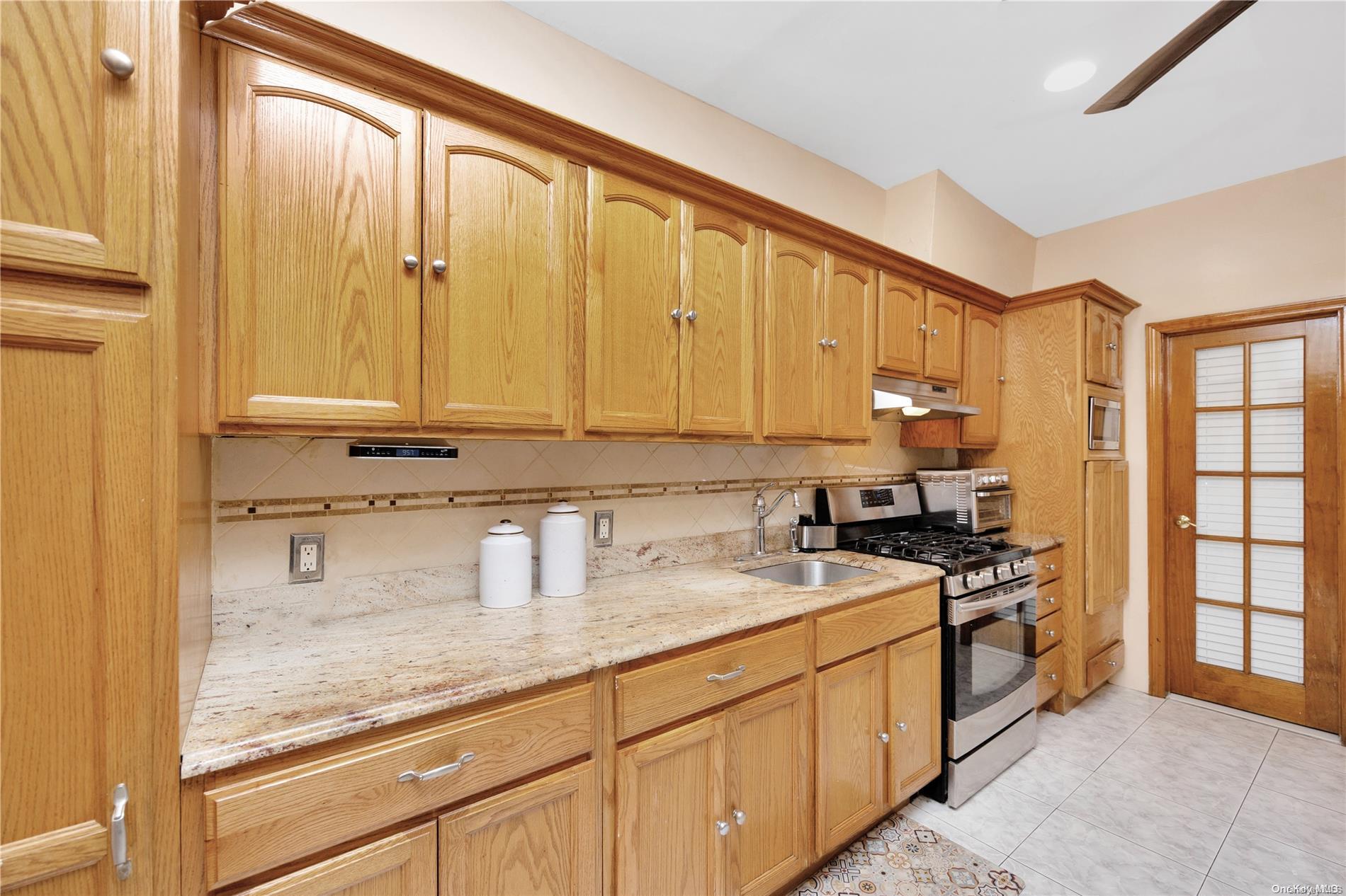 30-35 92nd Street Property Photo 7