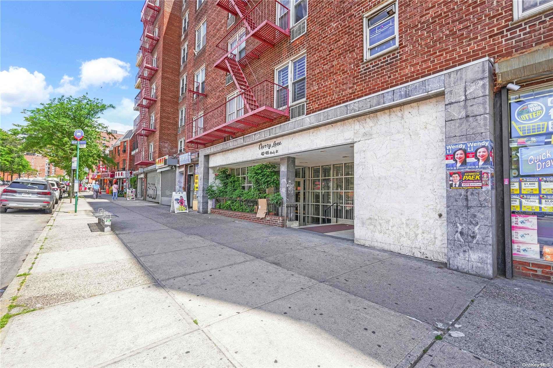 42-95 Main Street 2m Property Photo 17