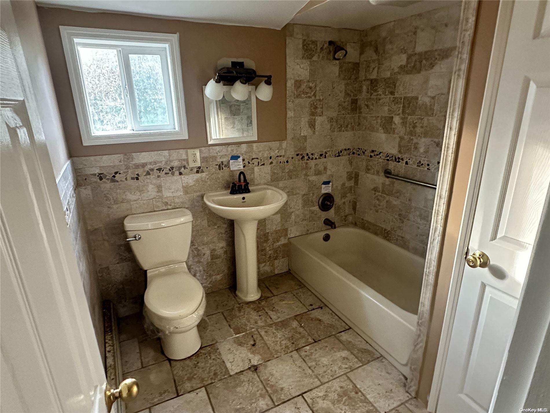 68 Tarpon Road Property Photo 10