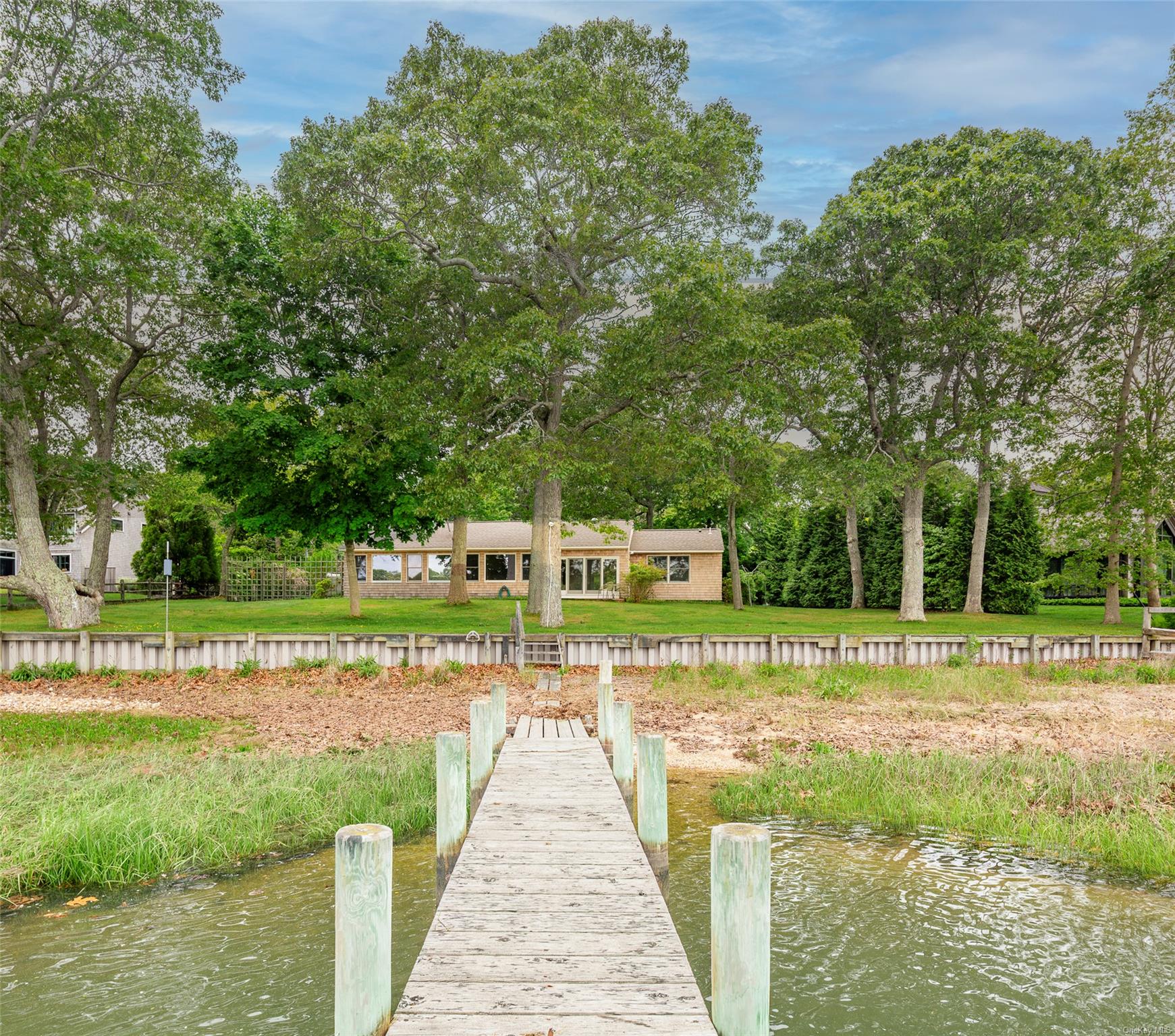 5 Bay Shore Drive Property Photo 1