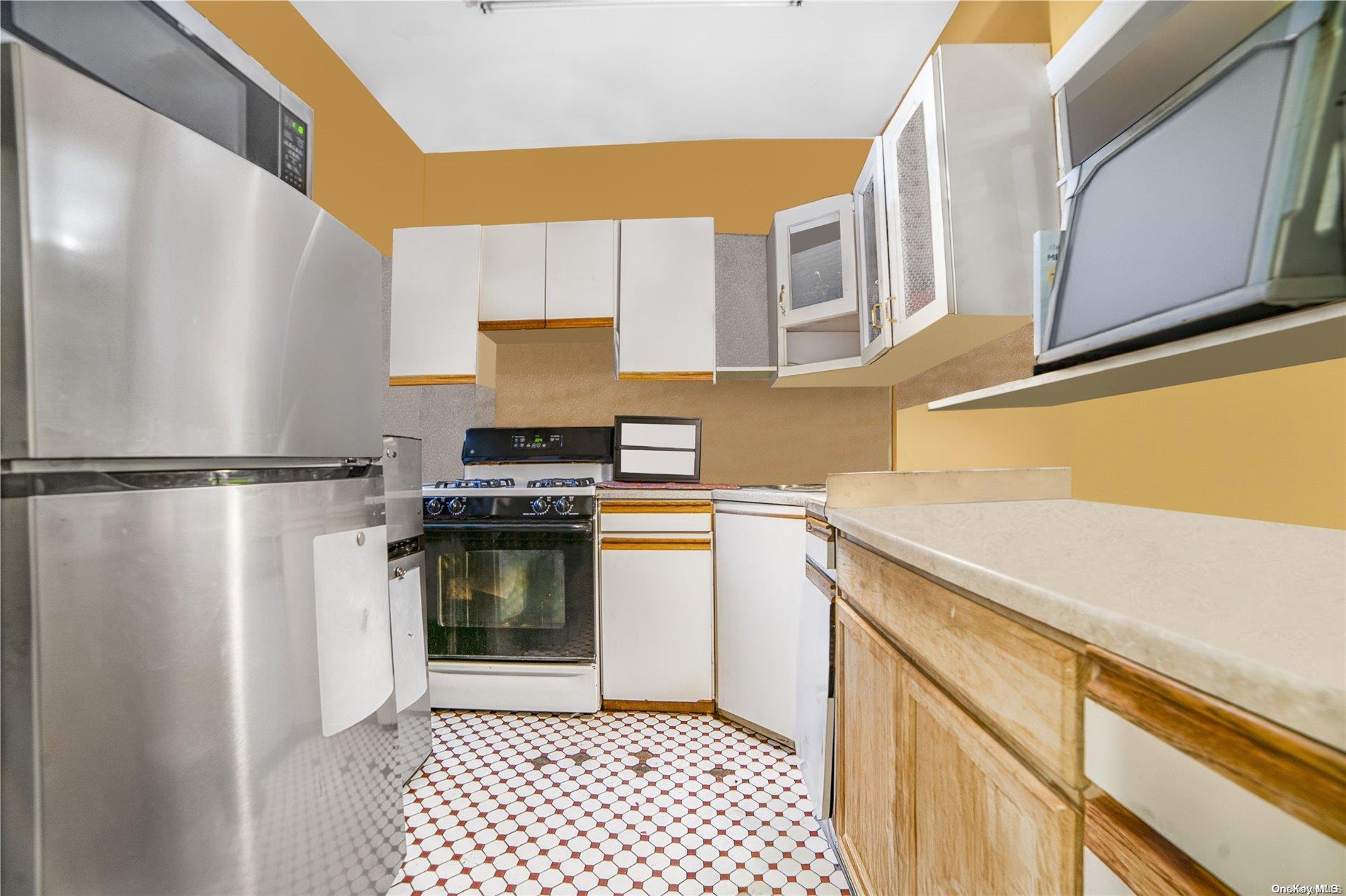 98-22 Alstyne Avenue Property Photo 4