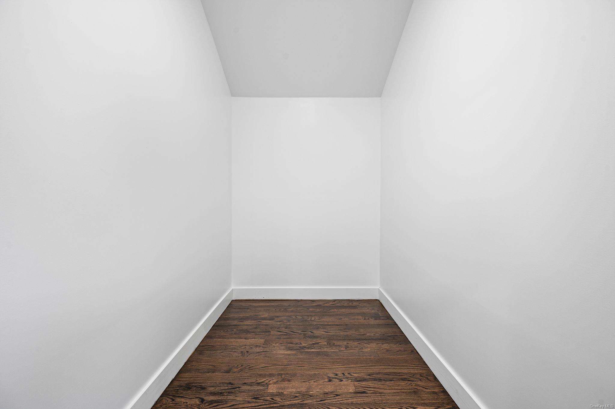 146 Walter Avenue Property Photo 26
