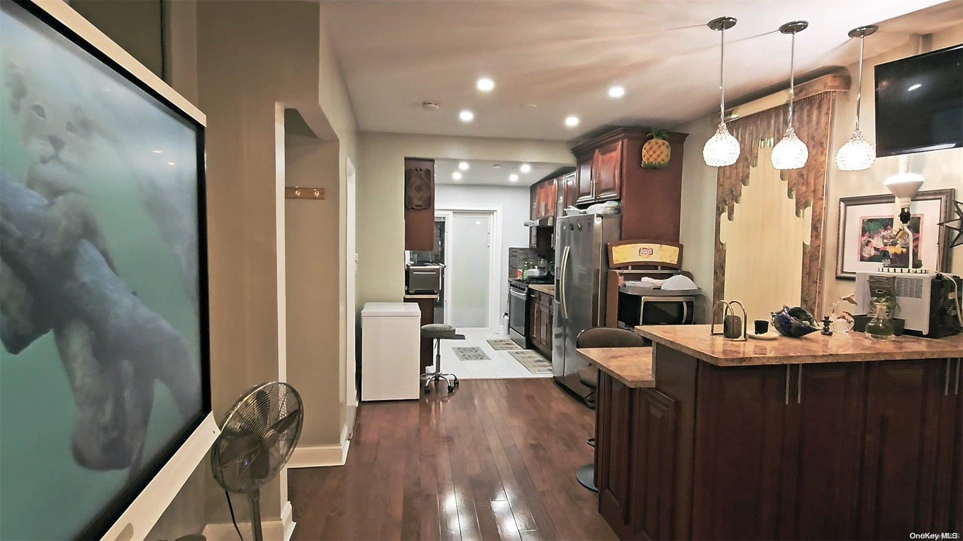145-86 179th Street Property Photo 4