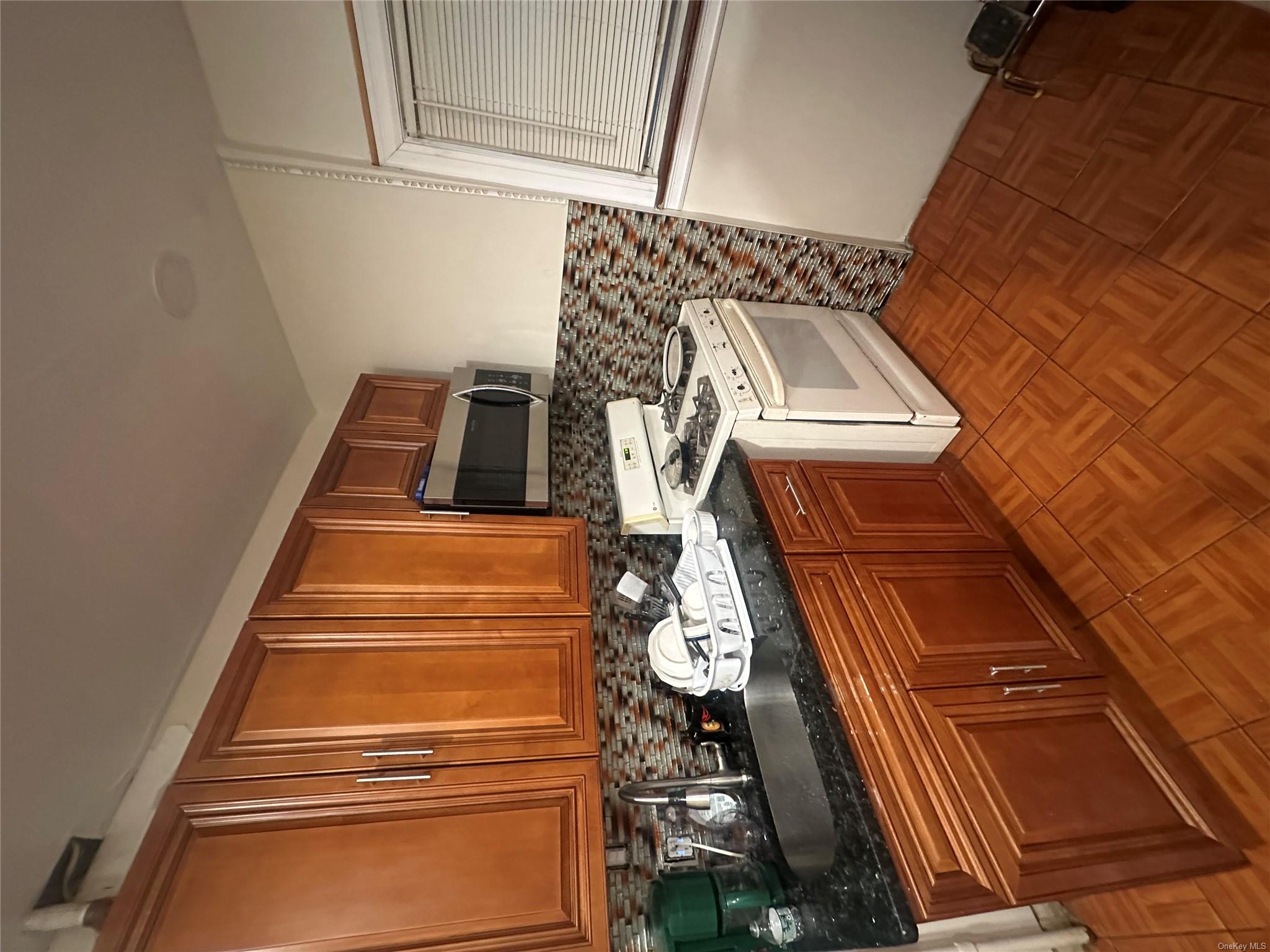114-21 147th Street Property Photo 4