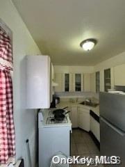 135-22 77 Avenue 7c Property Photo 9