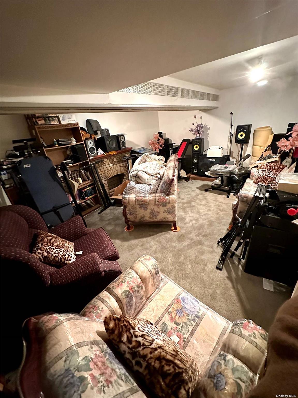 229 Nichols Avenue Property Photo 14