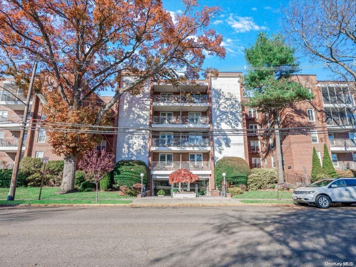 110 Brooklyn Avenue 2u Property Photo 1