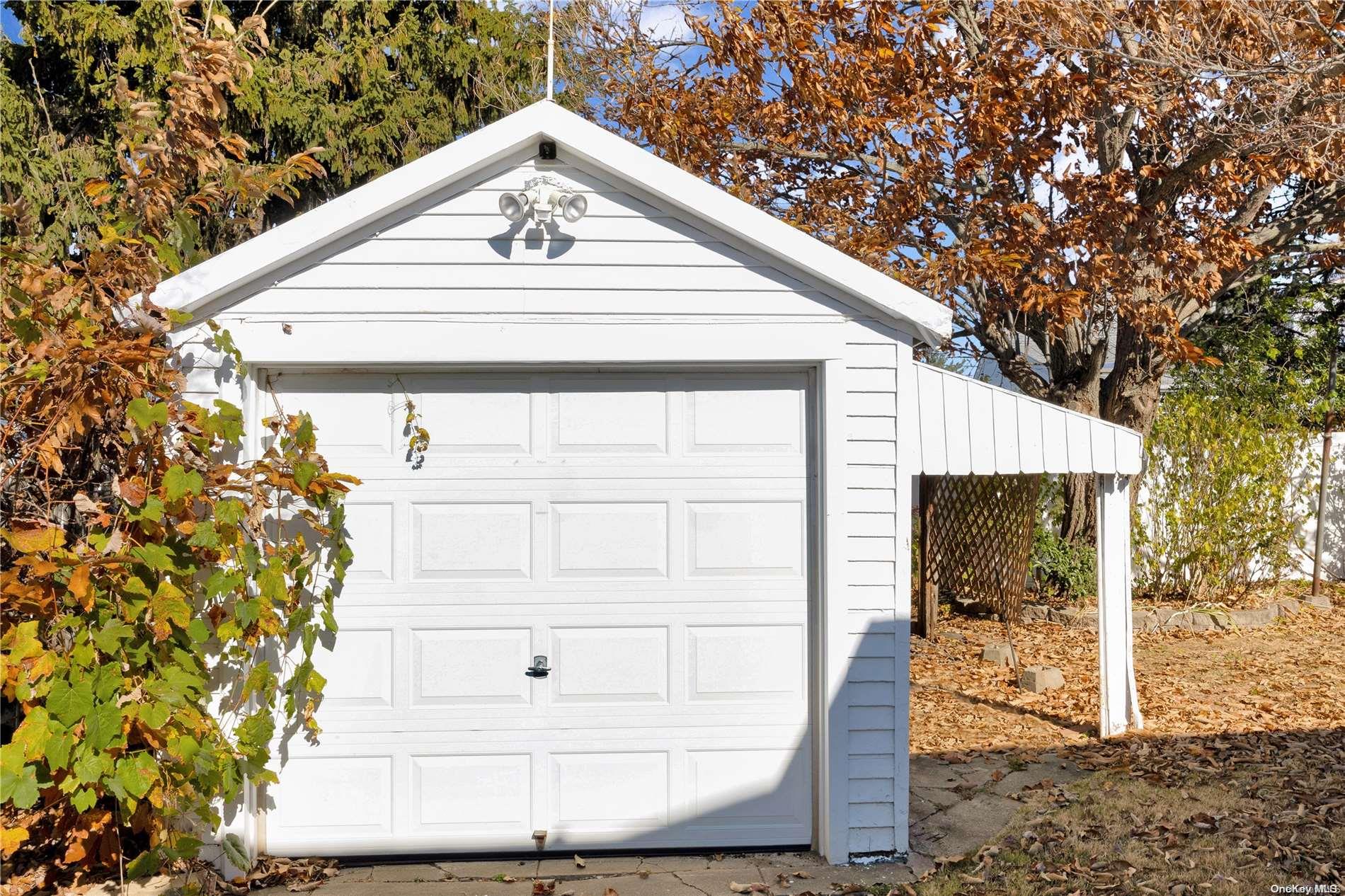 9 Arch Avenue Property Photo 24