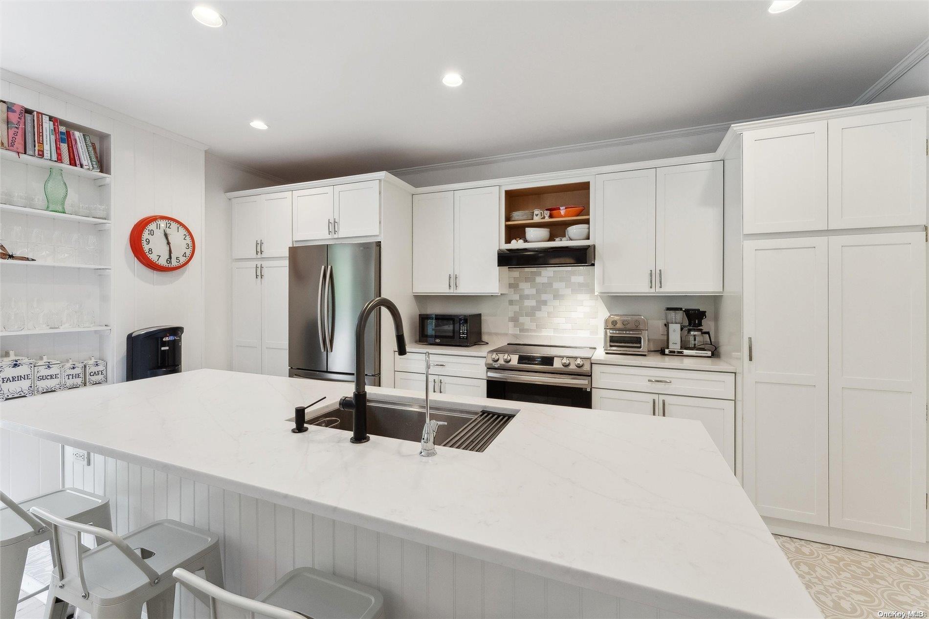 14 Foster Road Property Photo 8