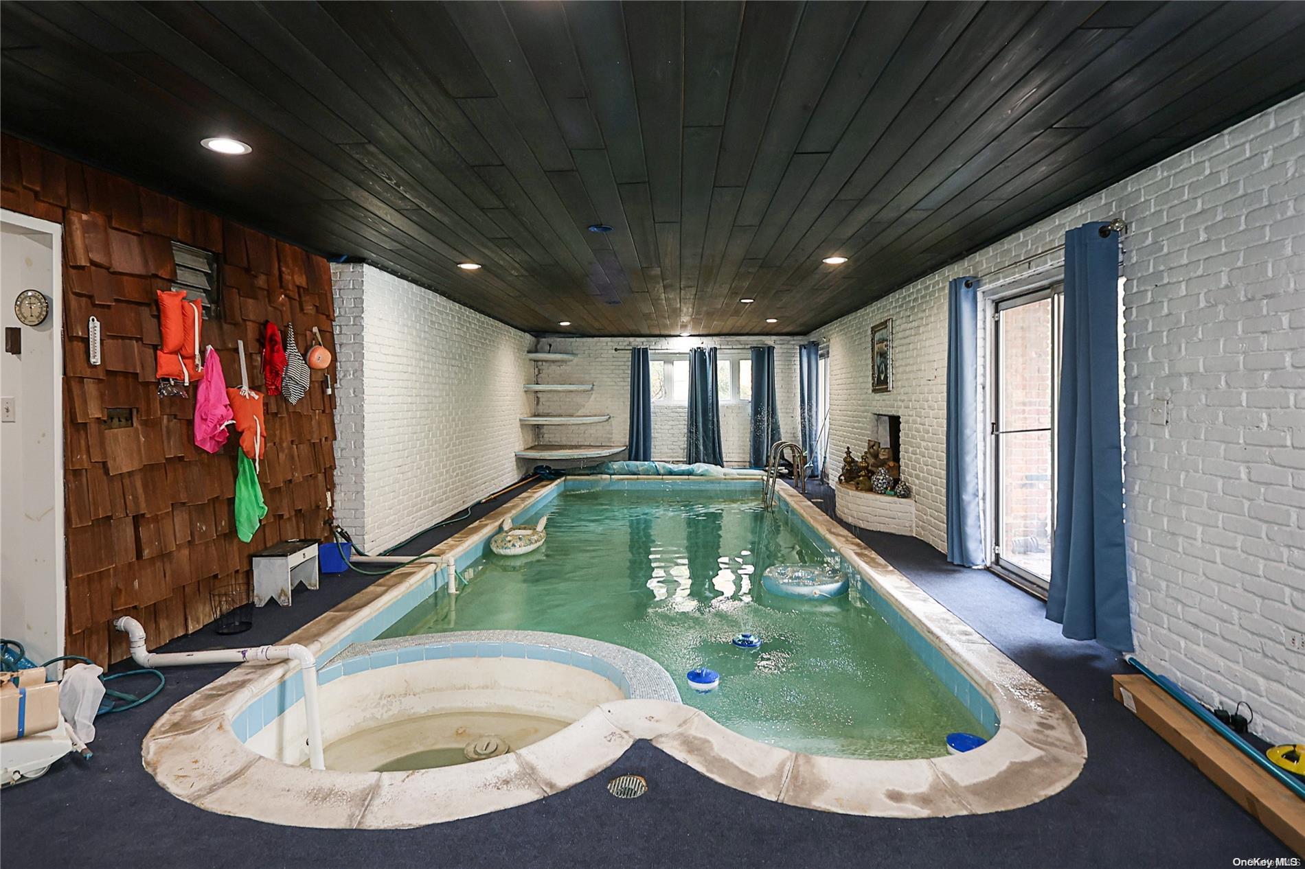 20 Rolling Hill Road Property Photo 28