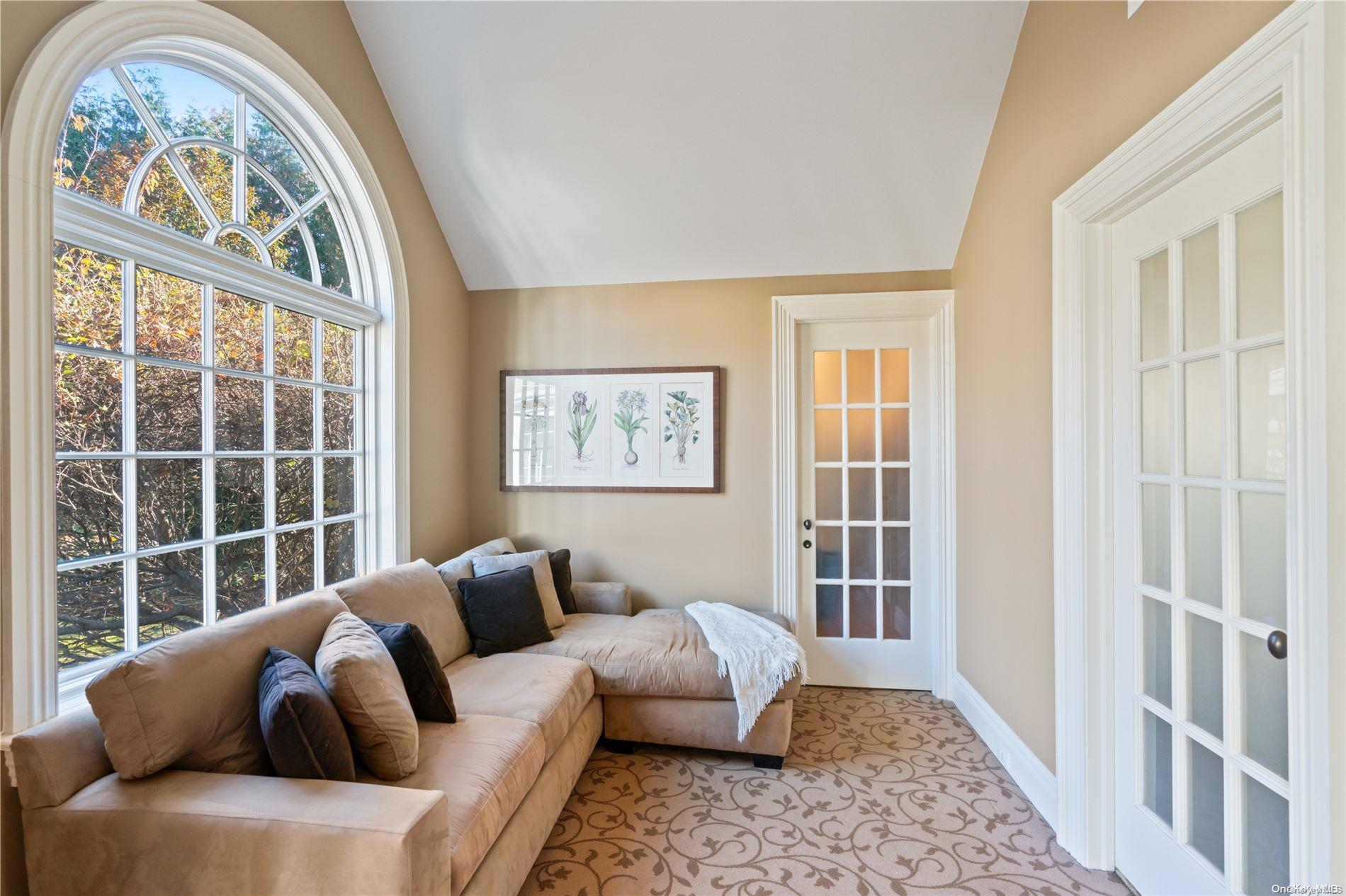 18 Emerson Road Property Photo 16