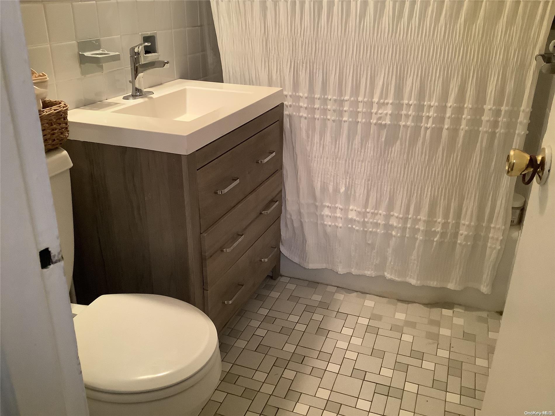 79-04 155 Ave 189 Property Photo 22