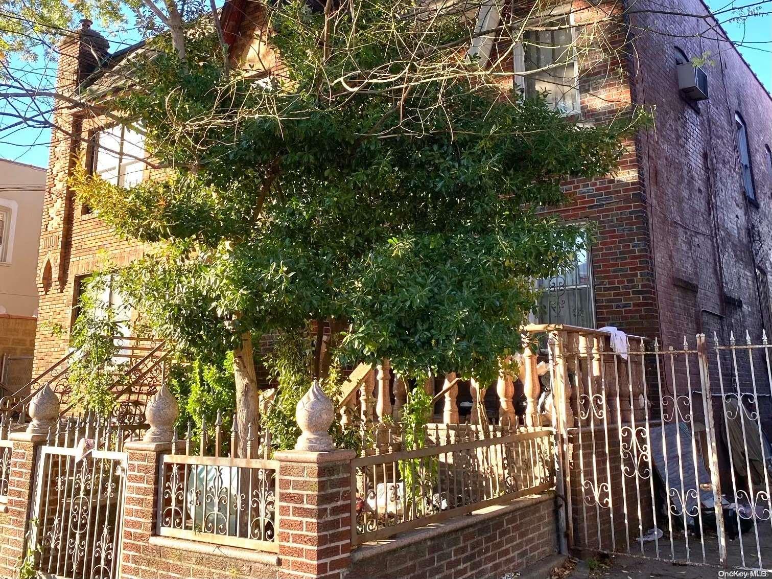 4211 Snyder Avenue Property Photo 2