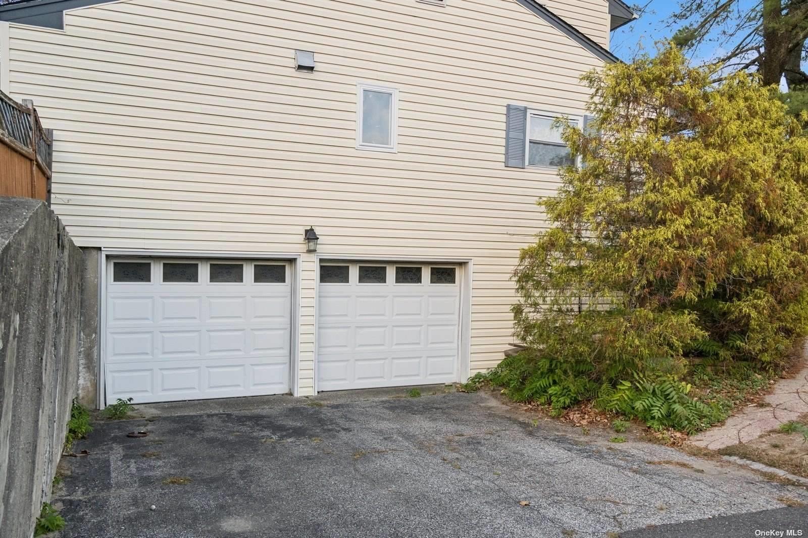 1 Squire Lane Property Photo 5