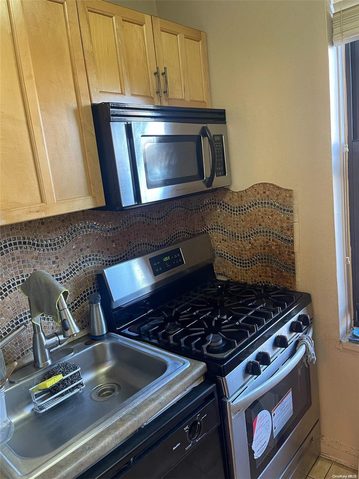 98-120 Queens Blvd 4c Property Photo 6