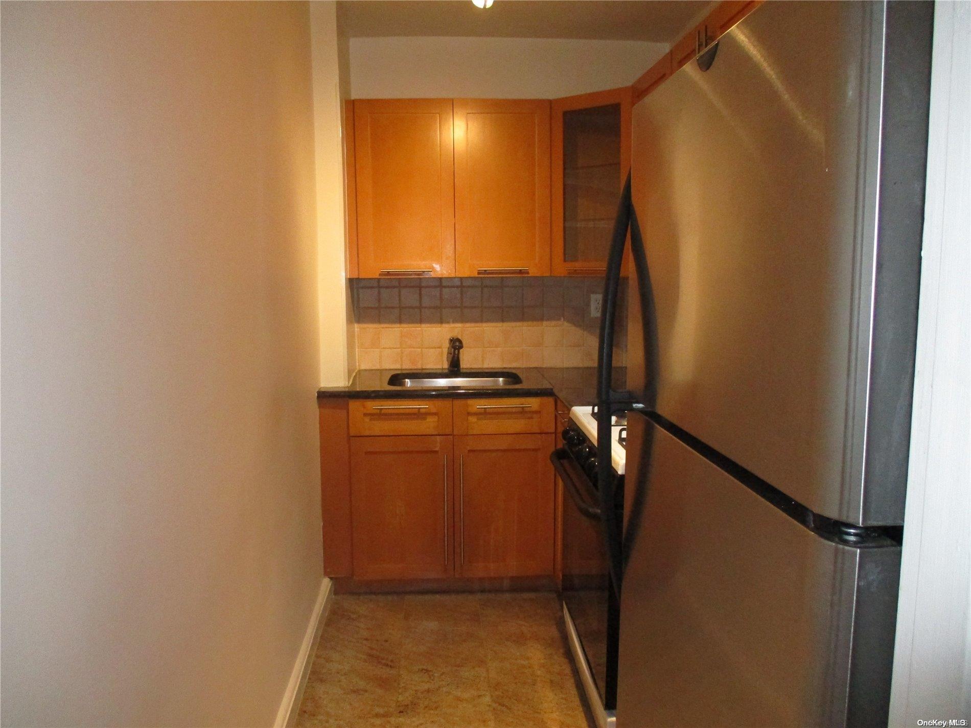 54-40 Little Neck Parkway 1j Property Photo 10