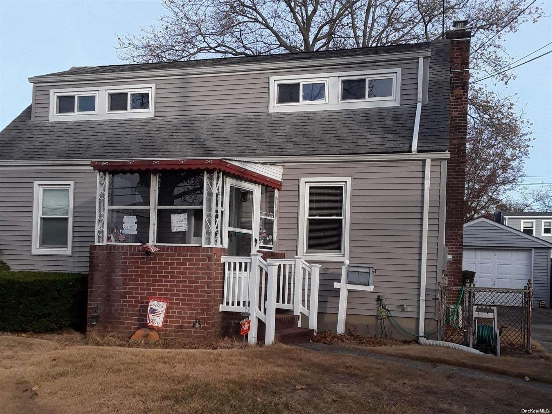 3 East Court Property Photo 1