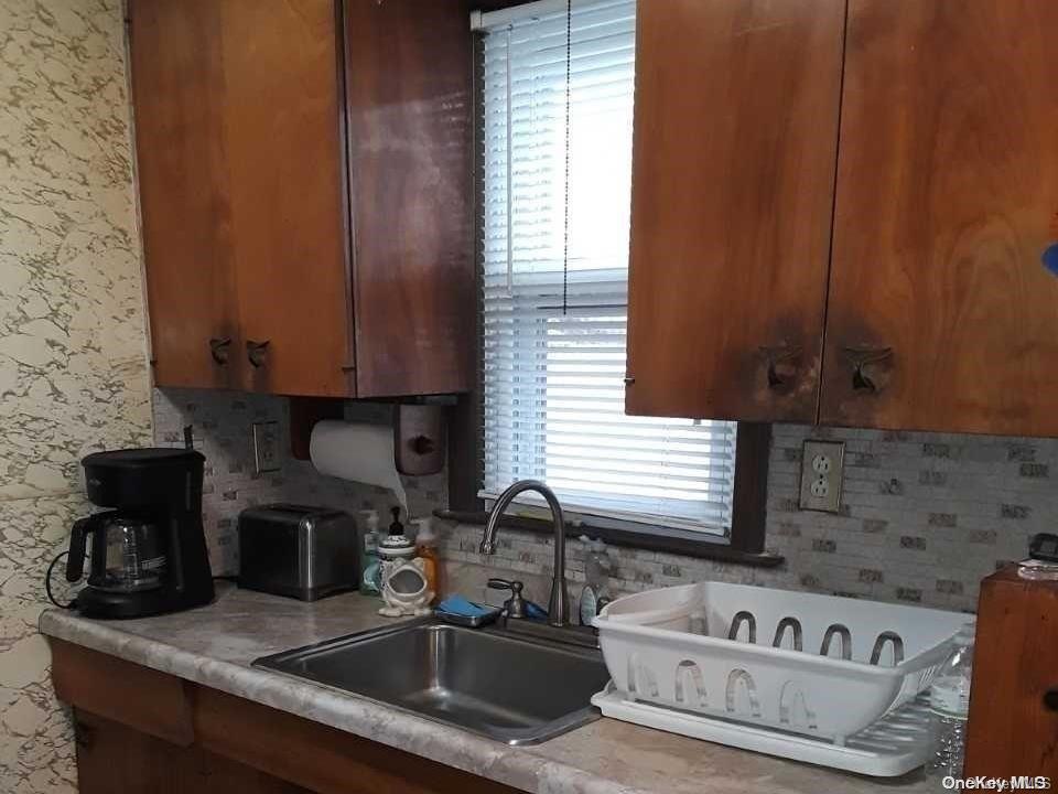 3 East Court Property Photo 6
