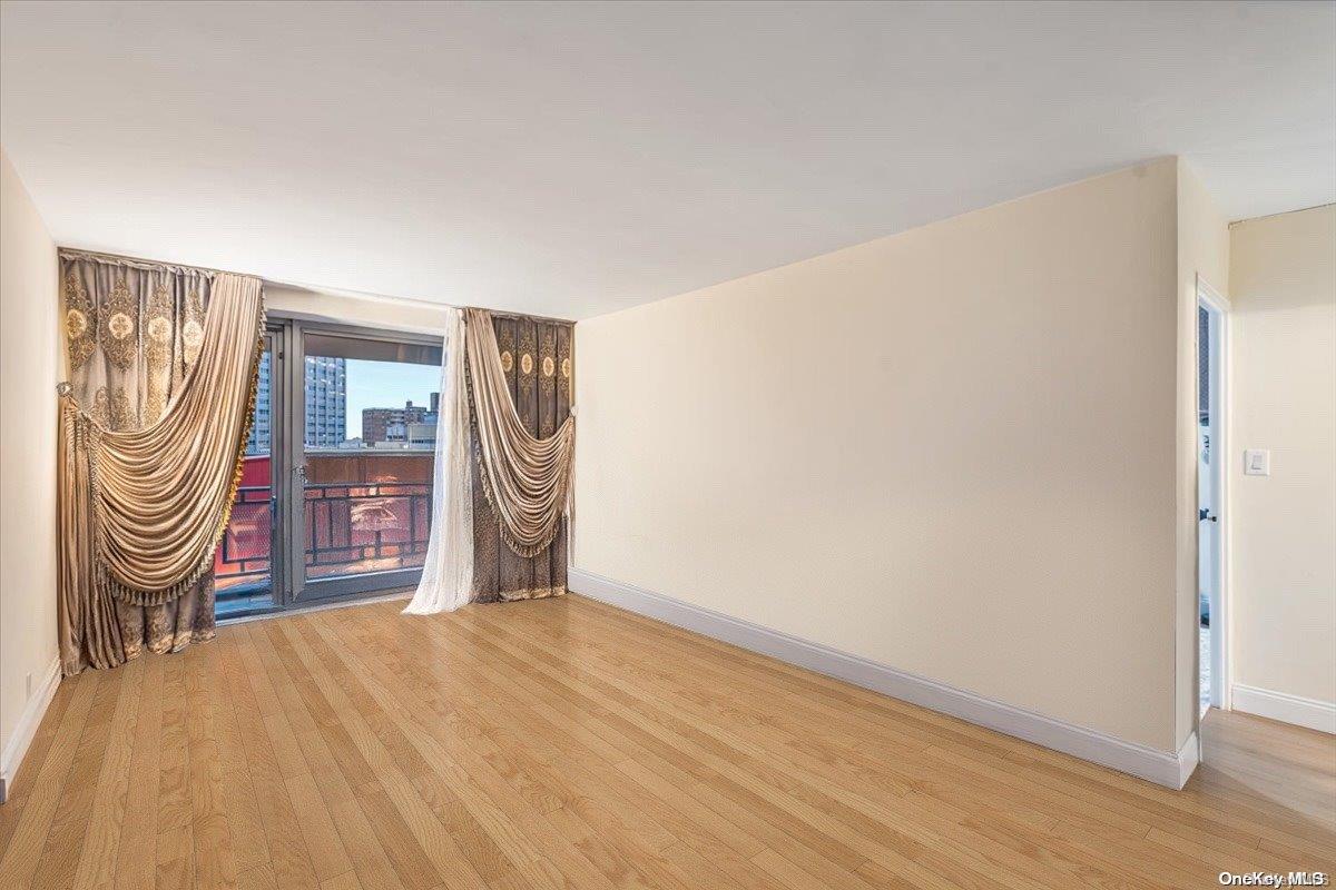 61-25 97th St 9e Property Photo 7
