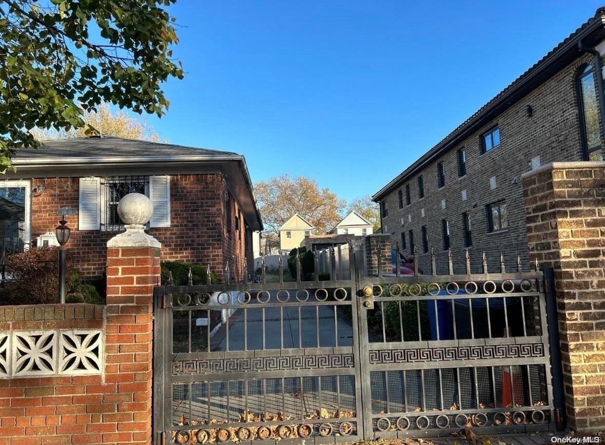 131-21 133rd Street Property Photo 5