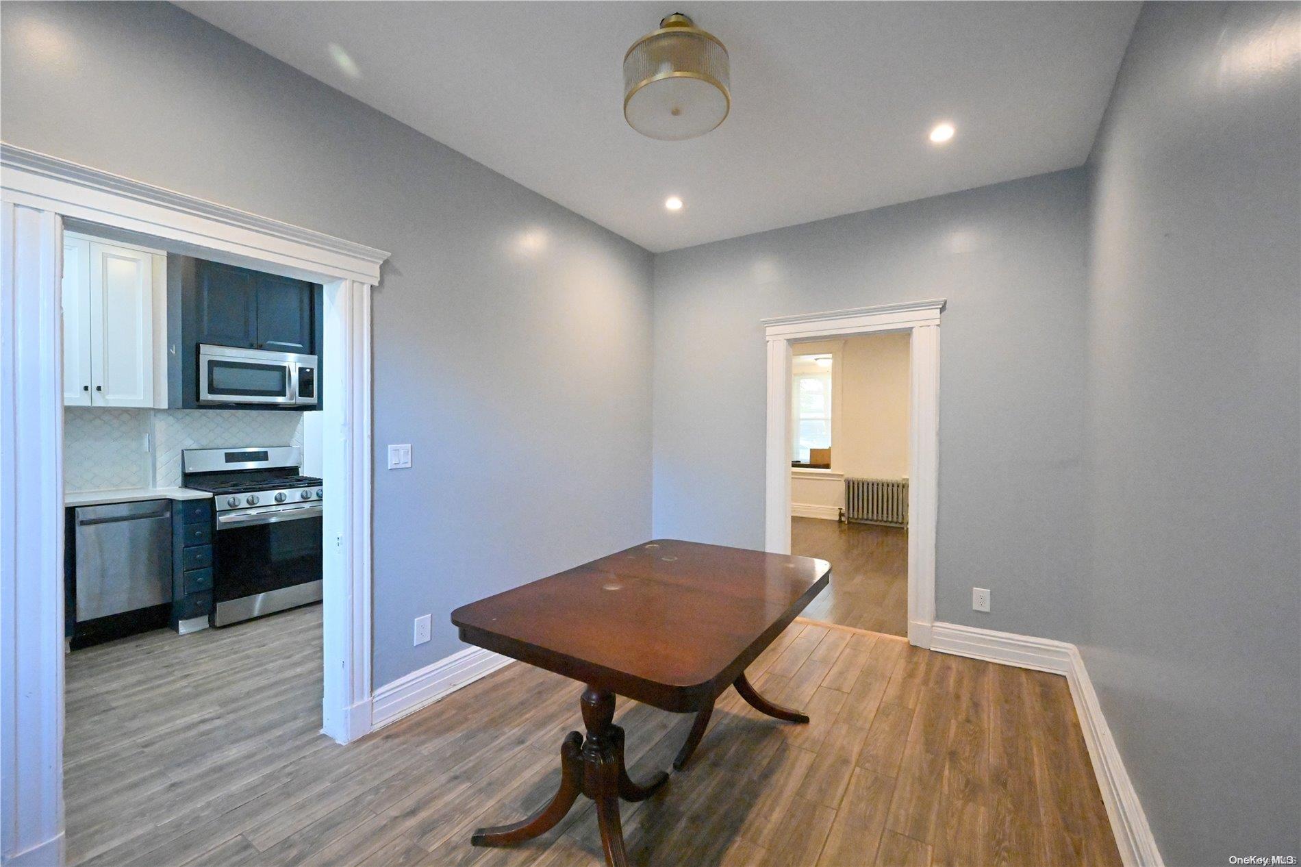 32-43 98 Street Property Photo 7