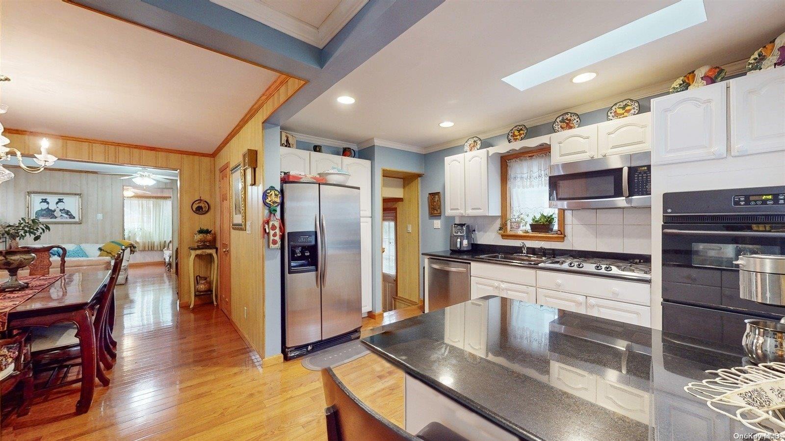 24 Everett Street Property Photo 6