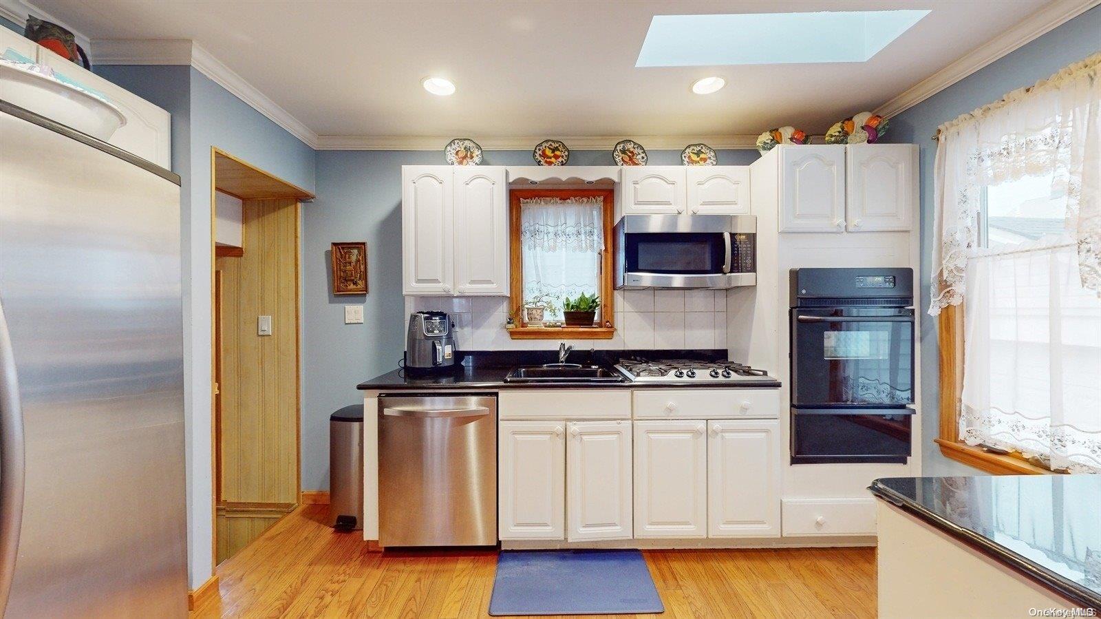 24 Everett Street Property Photo 7