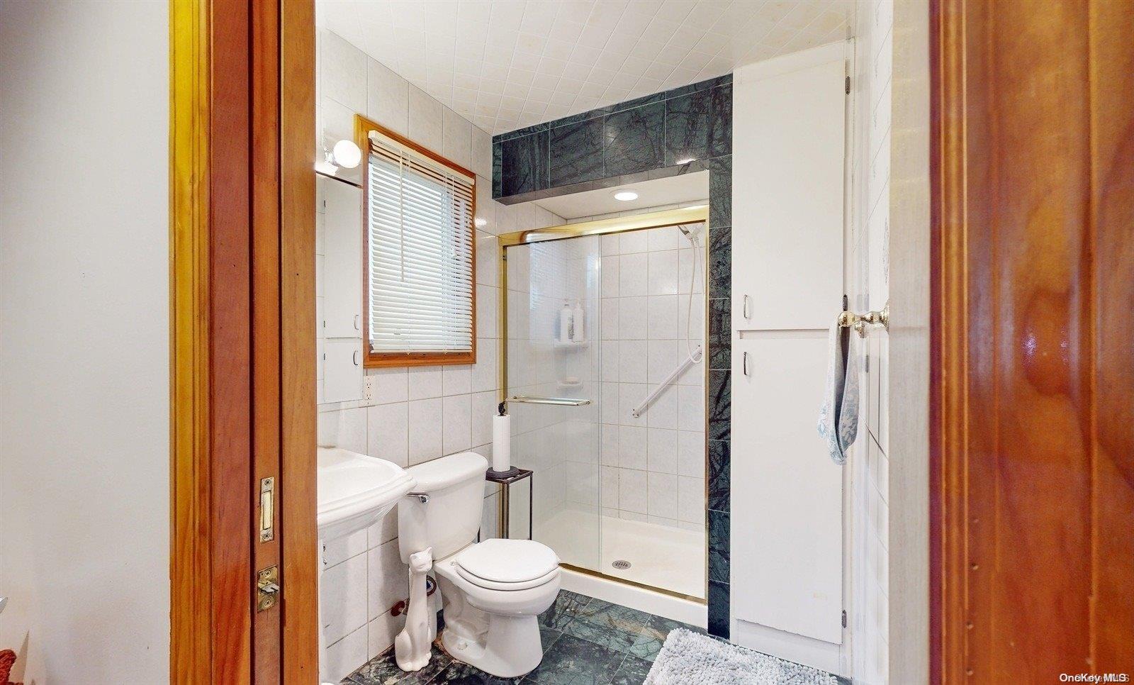 24 Everett Street Property Photo 13