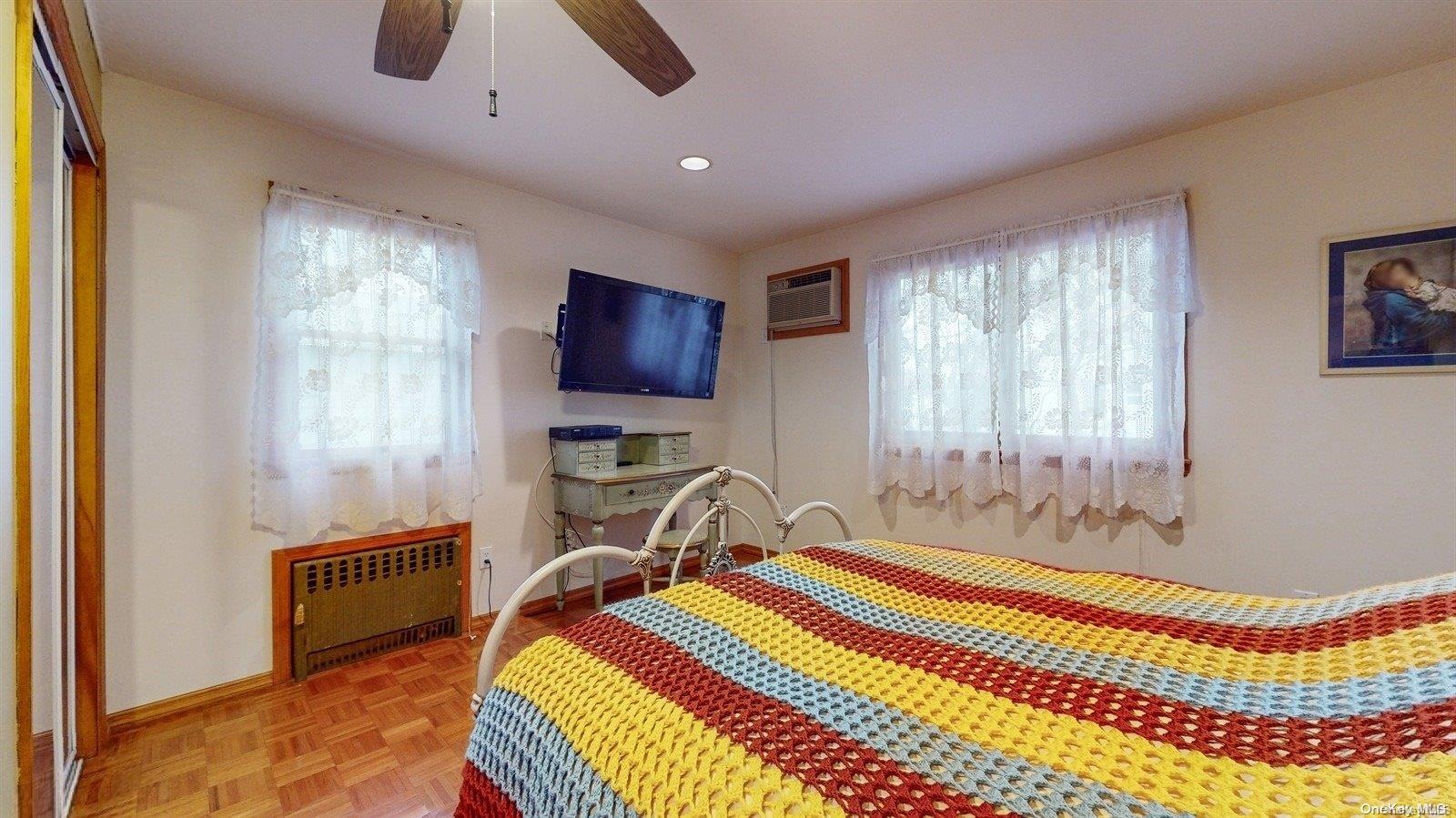 24 Everett Street Property Photo 16
